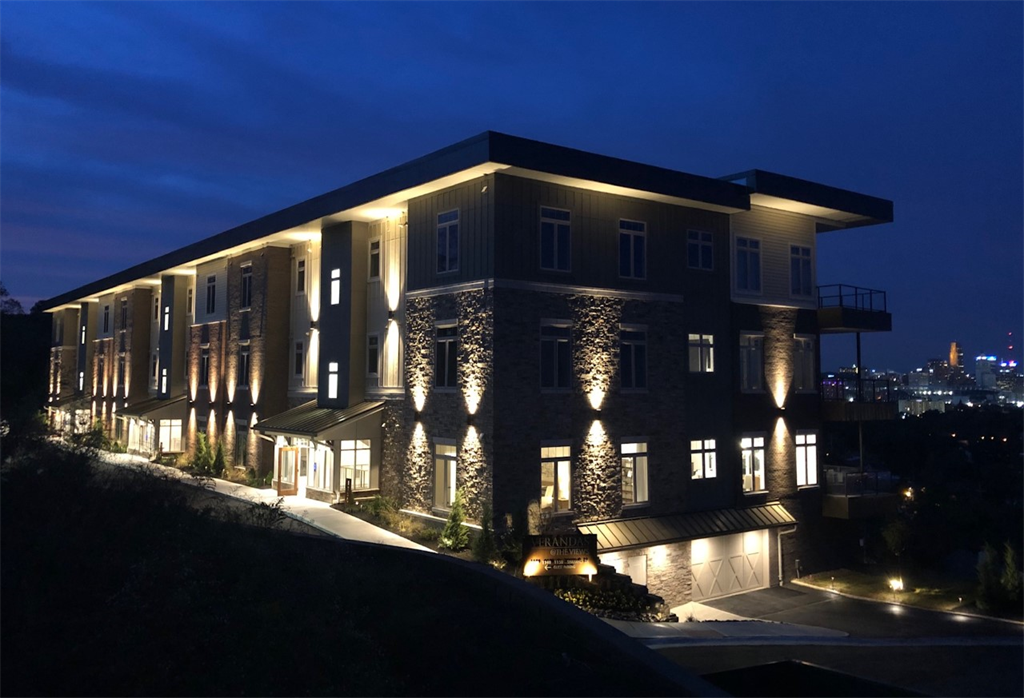 Night View for 1150 Shavano Dr, 16 Covington, KY 41011