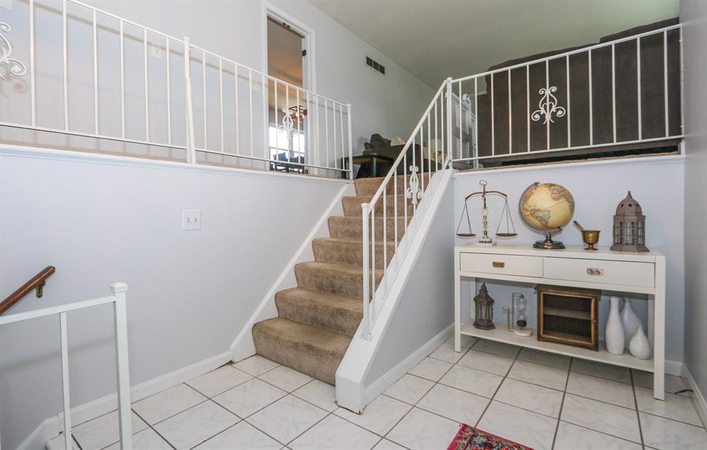 Foyer for 3013 Magnolia Ct Edgewood, KY 41017