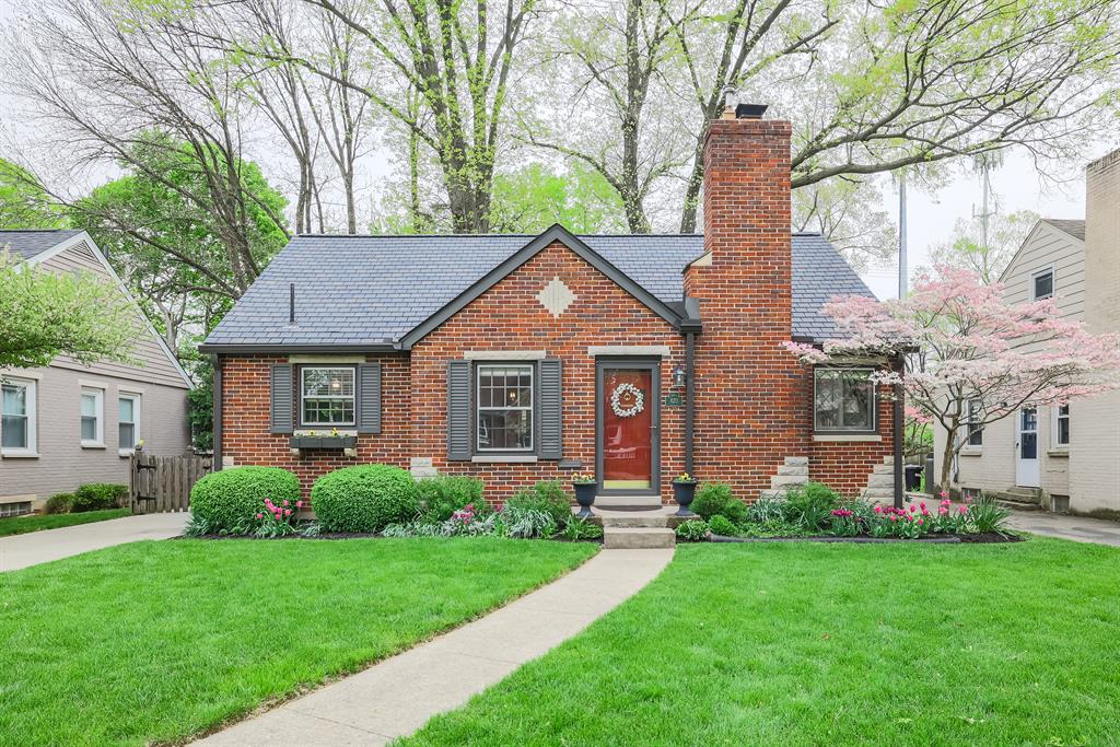820 Acorn Dr Oakwood, OH