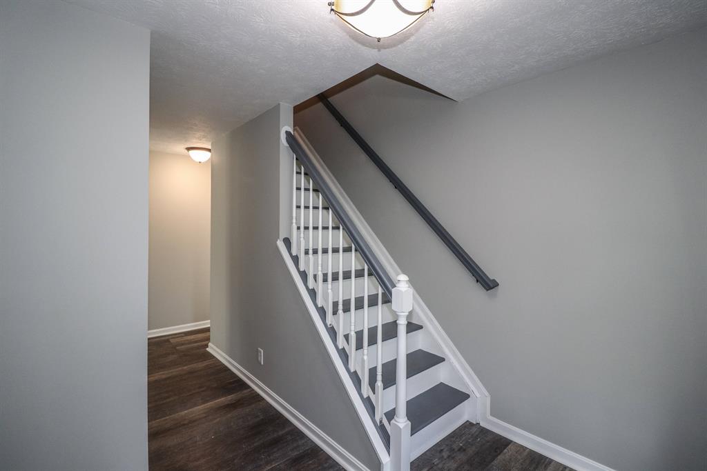 Foyer for 8724 Morrow-Rossburg Rd Harlan Twp., OH 45162