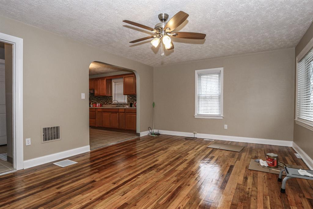 Living Room for 2852 Phillips Rd Lebanon, OH 45036