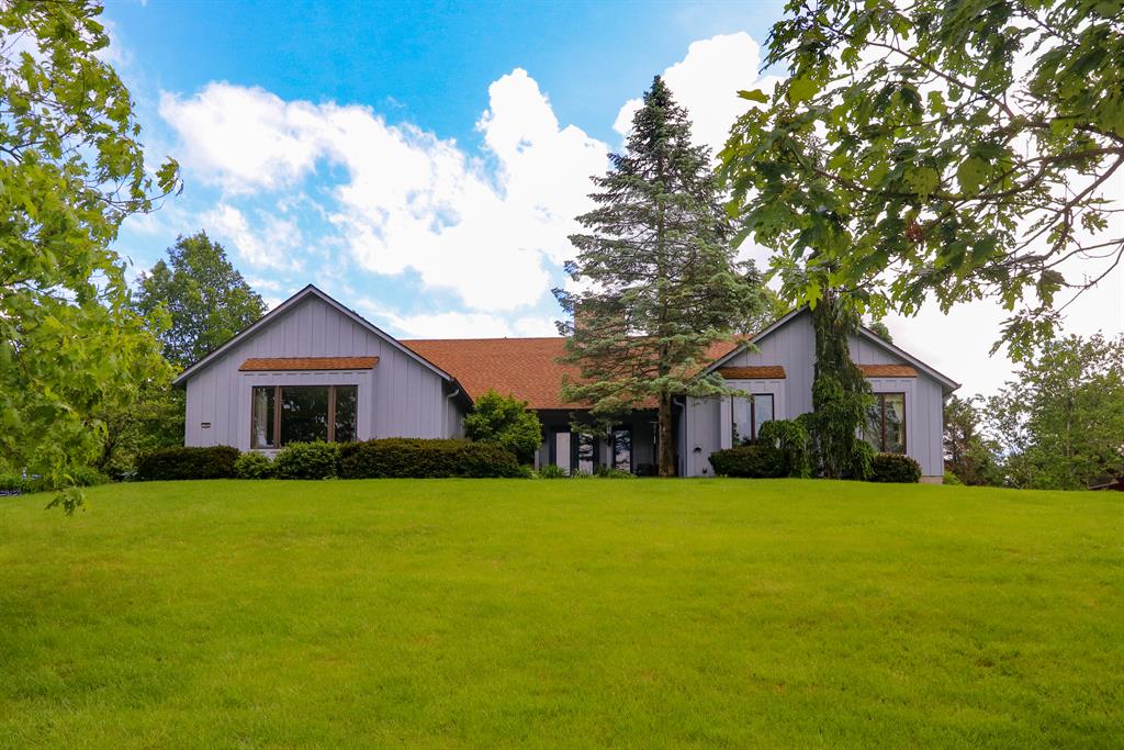 345 Shoshone Ct Wyoming, OH