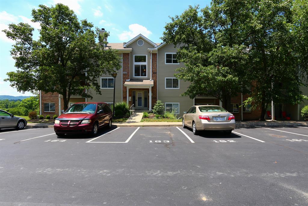 230 Willowbrook Ct, 1