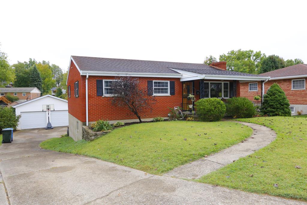 3239 Fairwood Ct