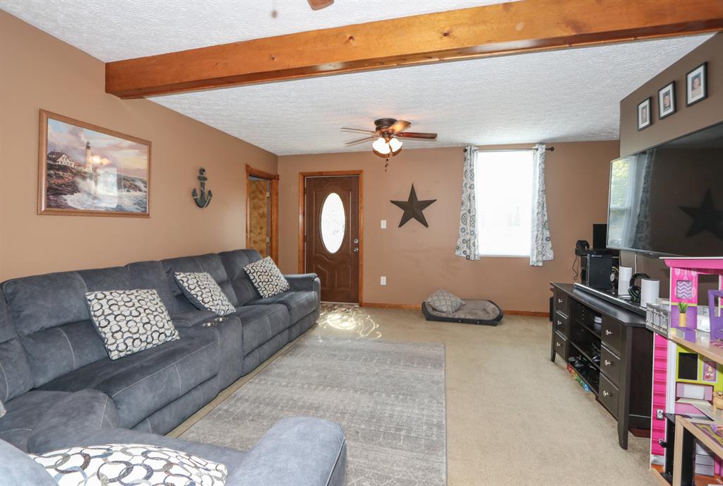 Living Room for 6452 Okeana Drewersburg Rd Okeana, OH 45053