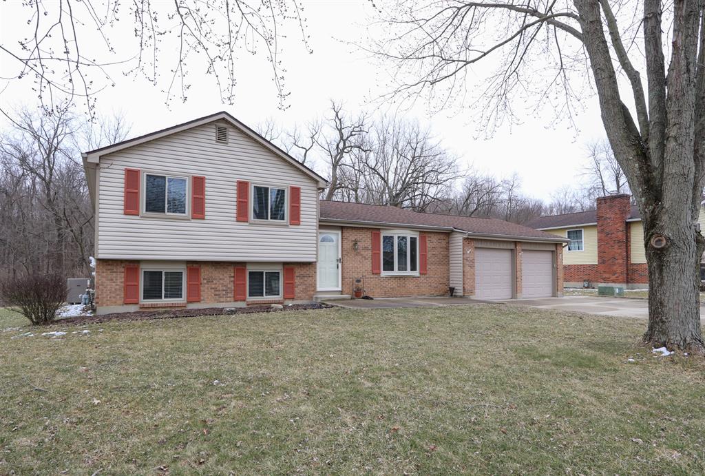 2139 S Helenwood Dr Beavercreek, OH
