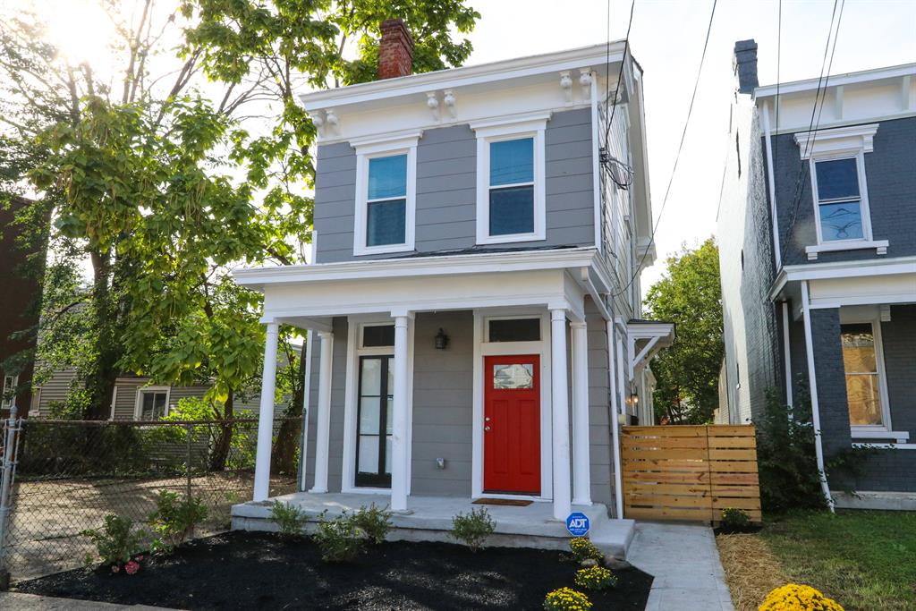 1549 Chase Ave Northside, OH