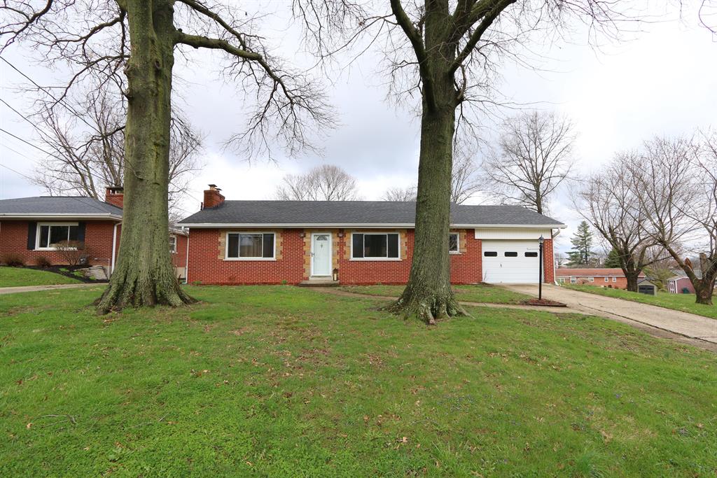 929 Sunglow St