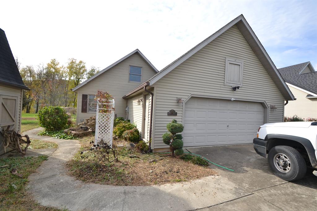 1765 River Rd