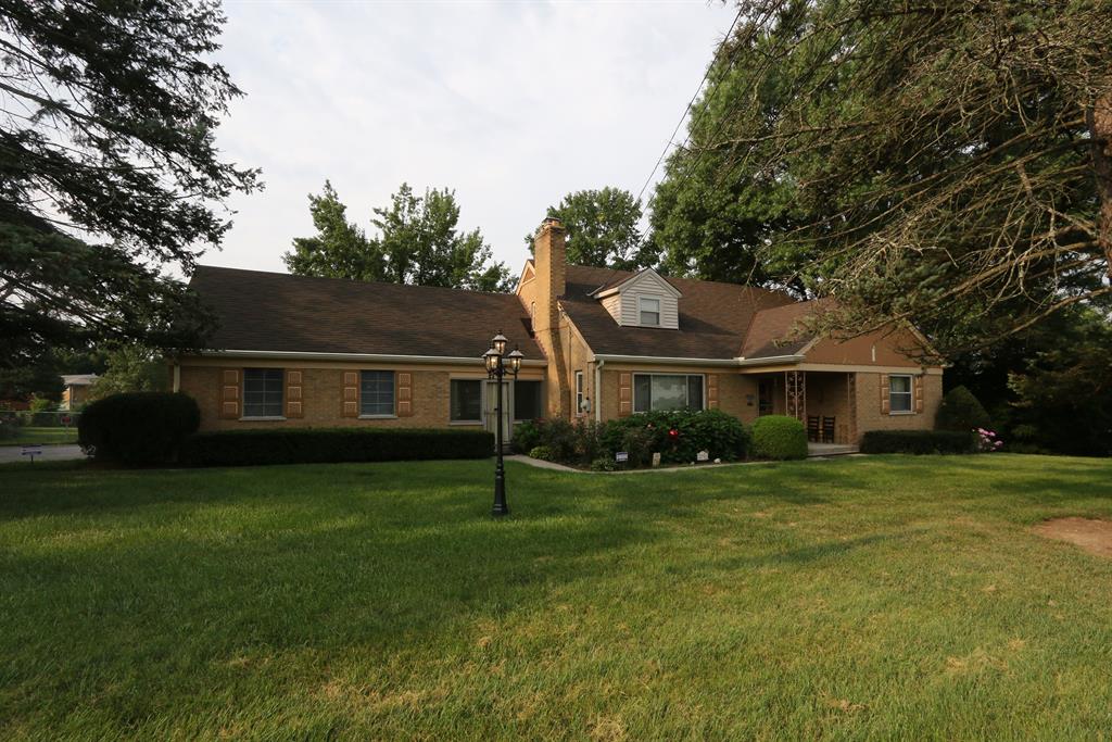 2711 Banning Rd Groesbeck, OH