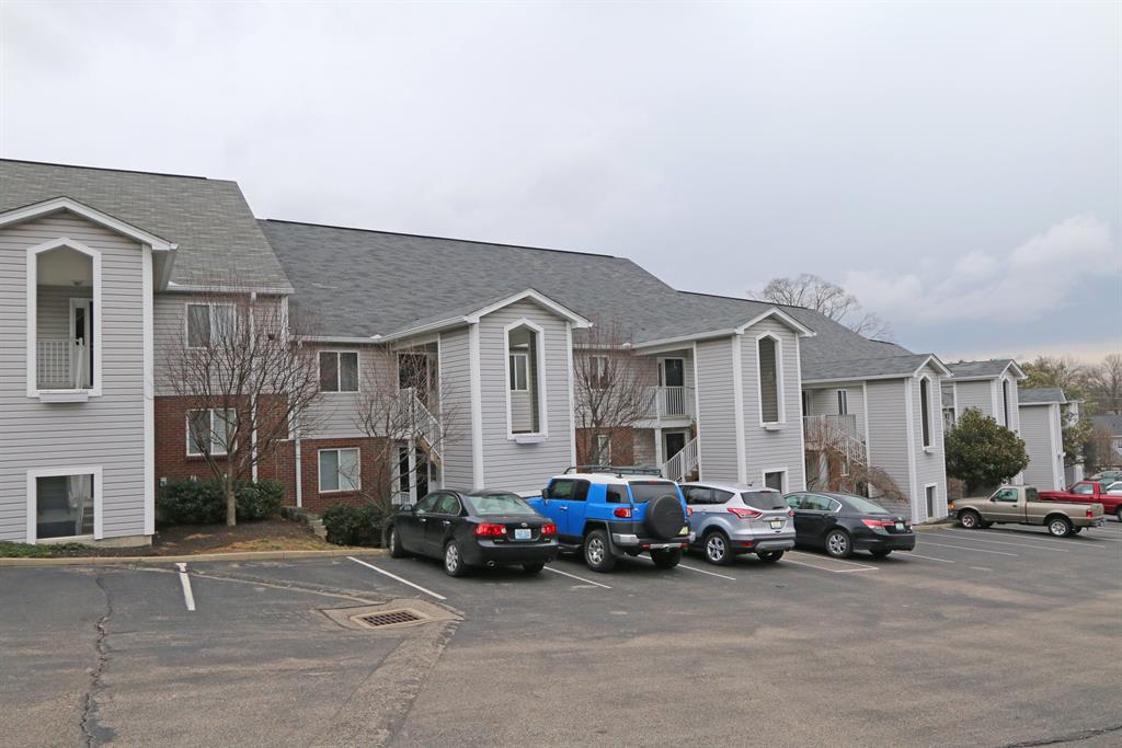 25 Carriage House