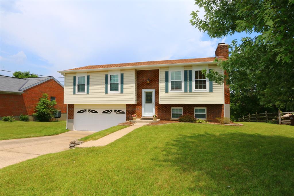 82 Carrie Way Dr