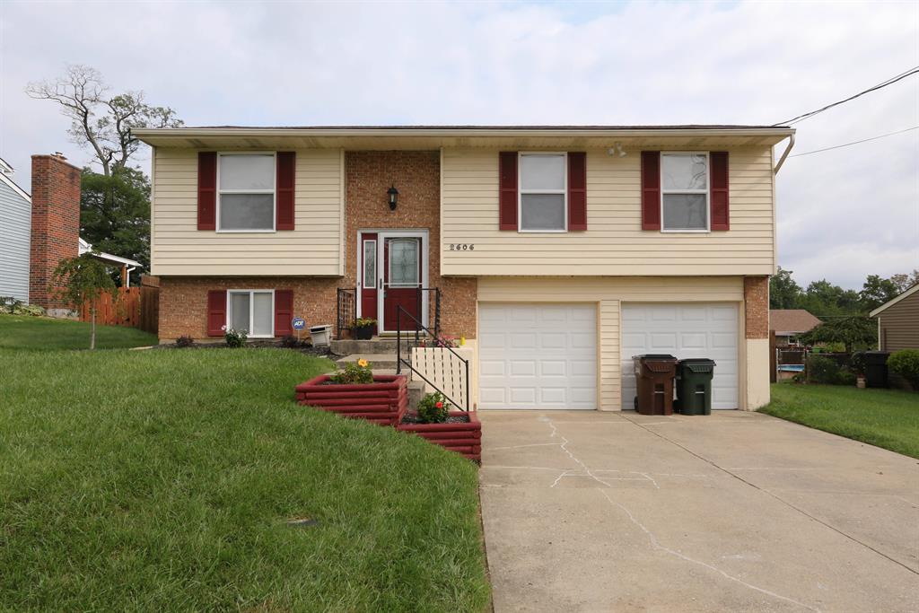 2606 Merrittview Ln Colerain Twp.East, OH