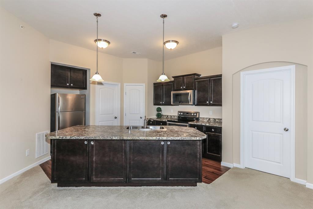 7389 Flintshire Dr
