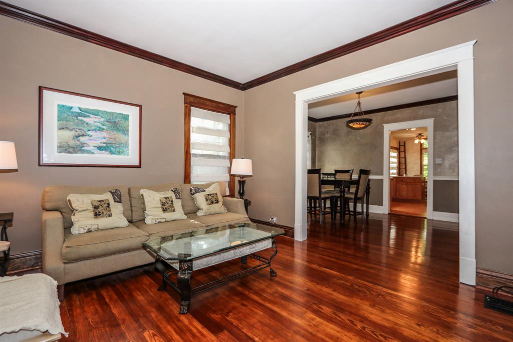 Living Room image 2 for 3149 Mapleleaf Ave Pleasant Ridge, OH 45213
