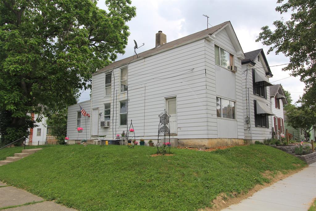 3302 Carlisle Ave