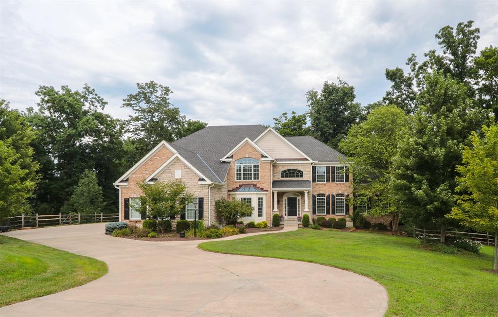 7998 Meadowcreek Dr