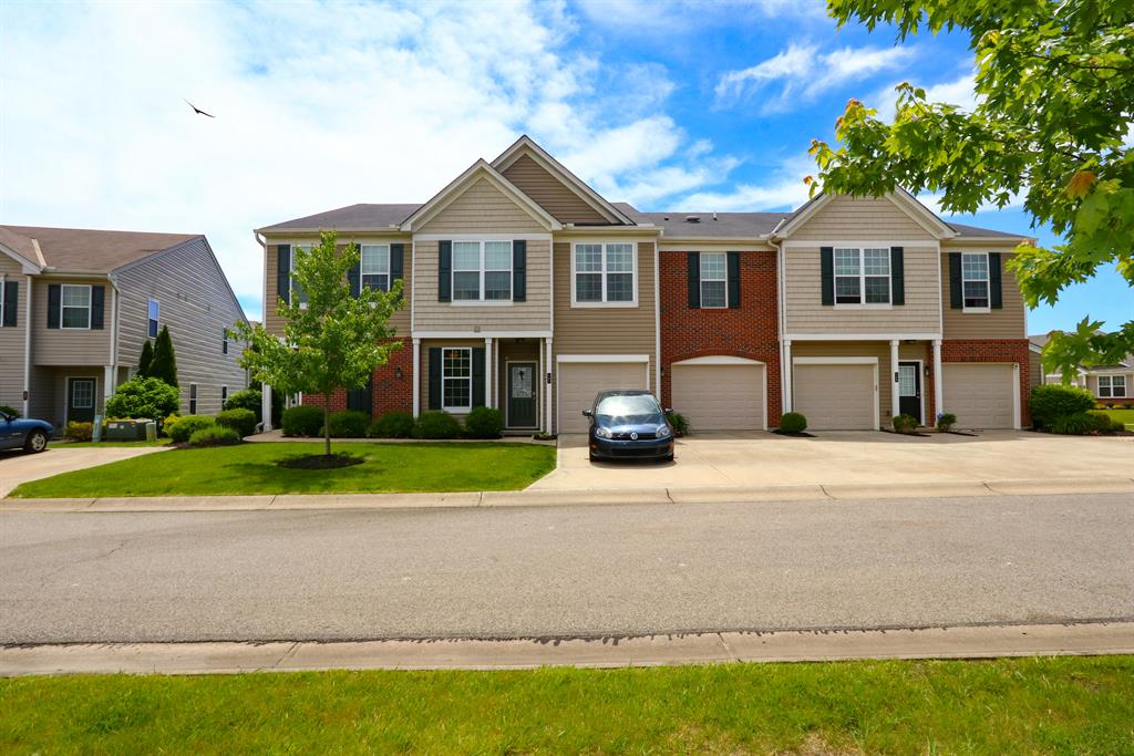 129 Woodside Park Amelia, OH
