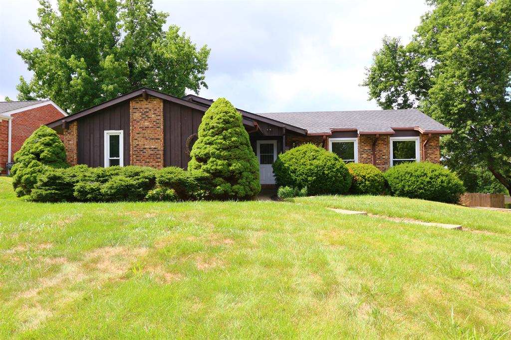 814 Gloucester Dr