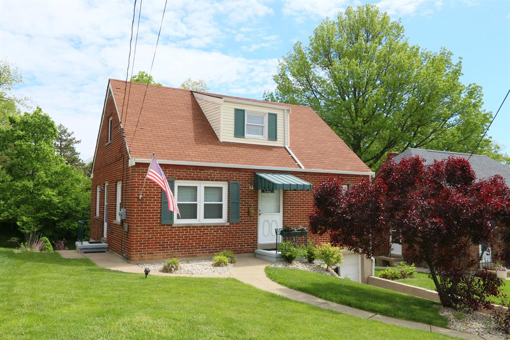 28 E Lakeside Ave