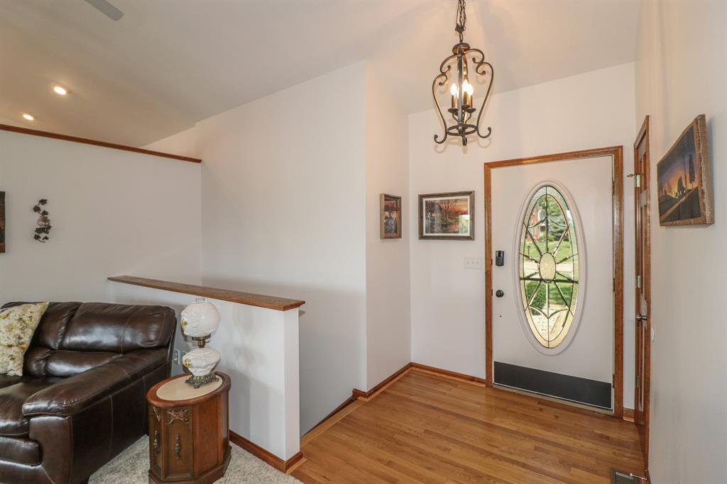 Foyer for 1343 Theodore Pl Erlanger, KY 41017