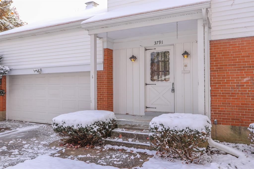 Entrance for 3791 Moorhill Dr Evendale, OH 45241