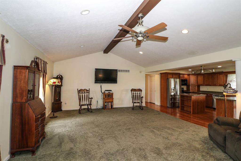 Living Room for 980 Old New Liberty Rd Owenton, KY 40359
