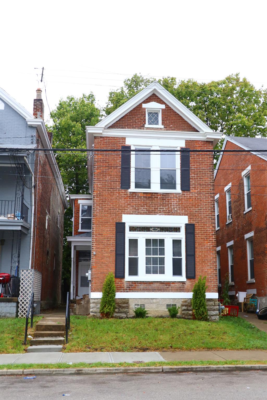 Exterior (Main) 2 for 2011 Garrard St Covington, KY 41014