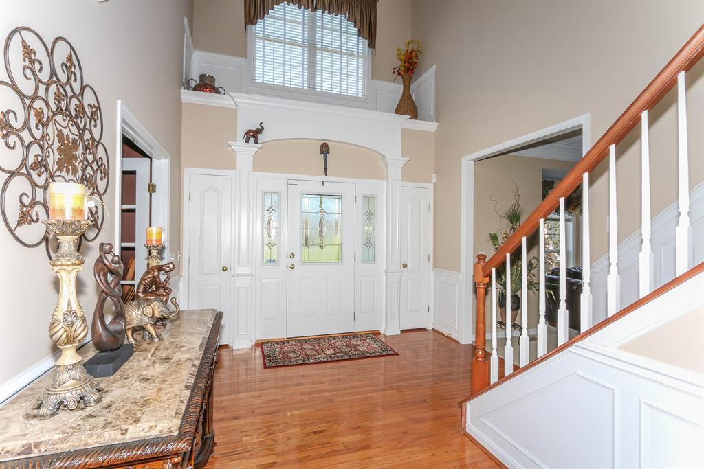 Foyer for 1301 Deer Hollow Ct Hebron, KY 41048