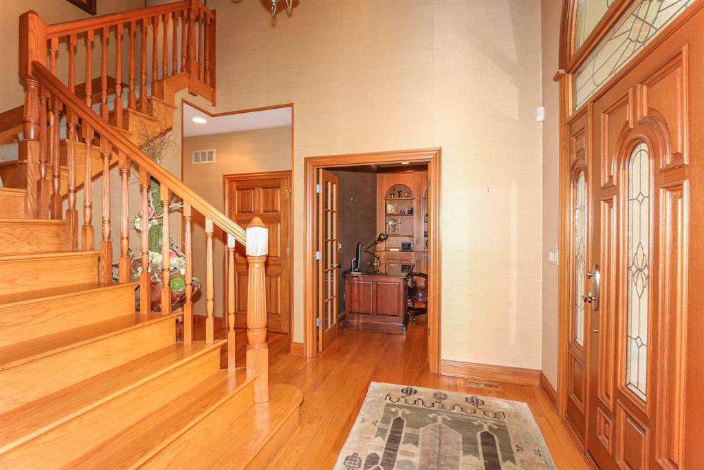 Foyer for 3057 Friars Ln Edgewood, KY 41017