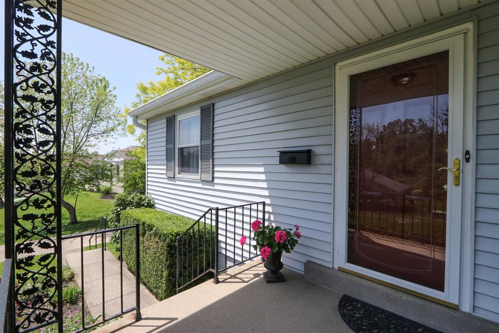Entrance for 48 Wright Ct Alexandria, KY 41001