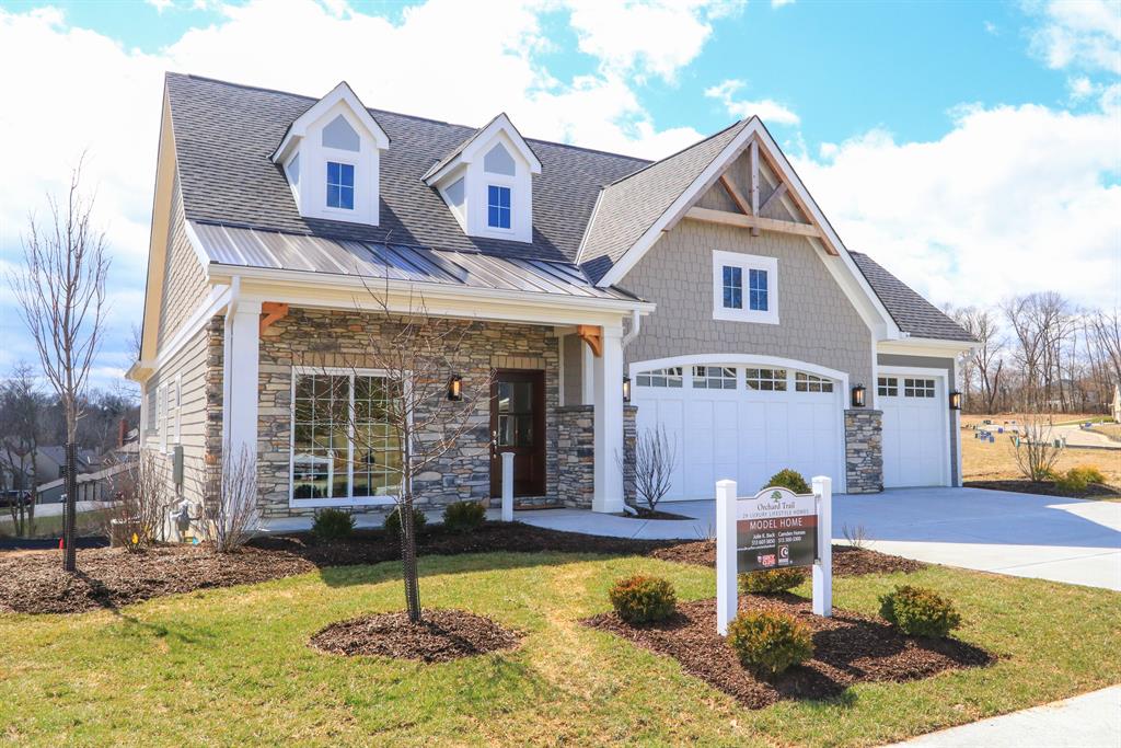 25 Orchard Trail Dr Montgomery, OH
