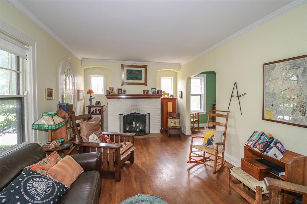 Living Room for 26 Greenbriar Ave Fort Mitchell, KY 41017