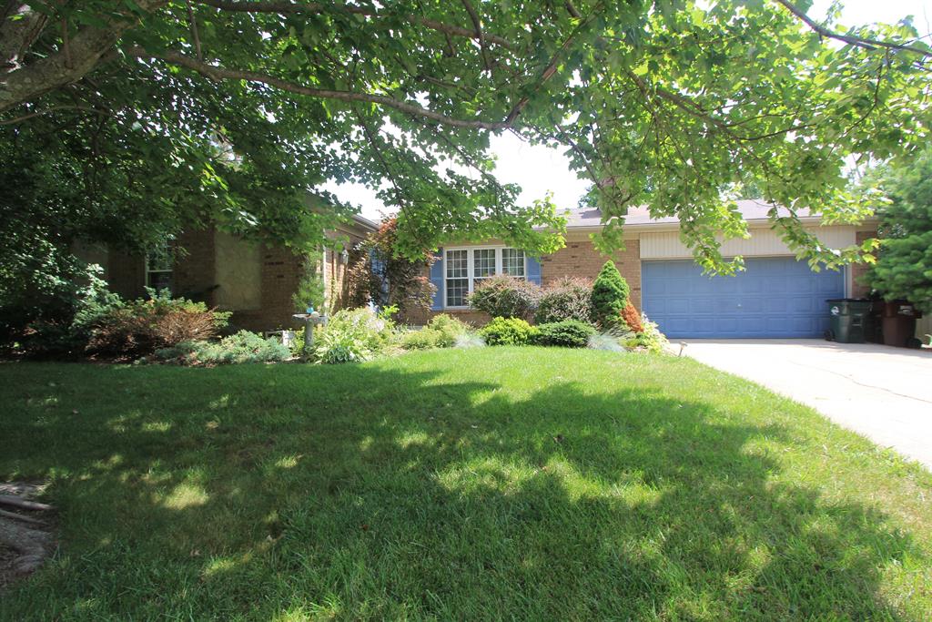 8856 Valley Circle Dr