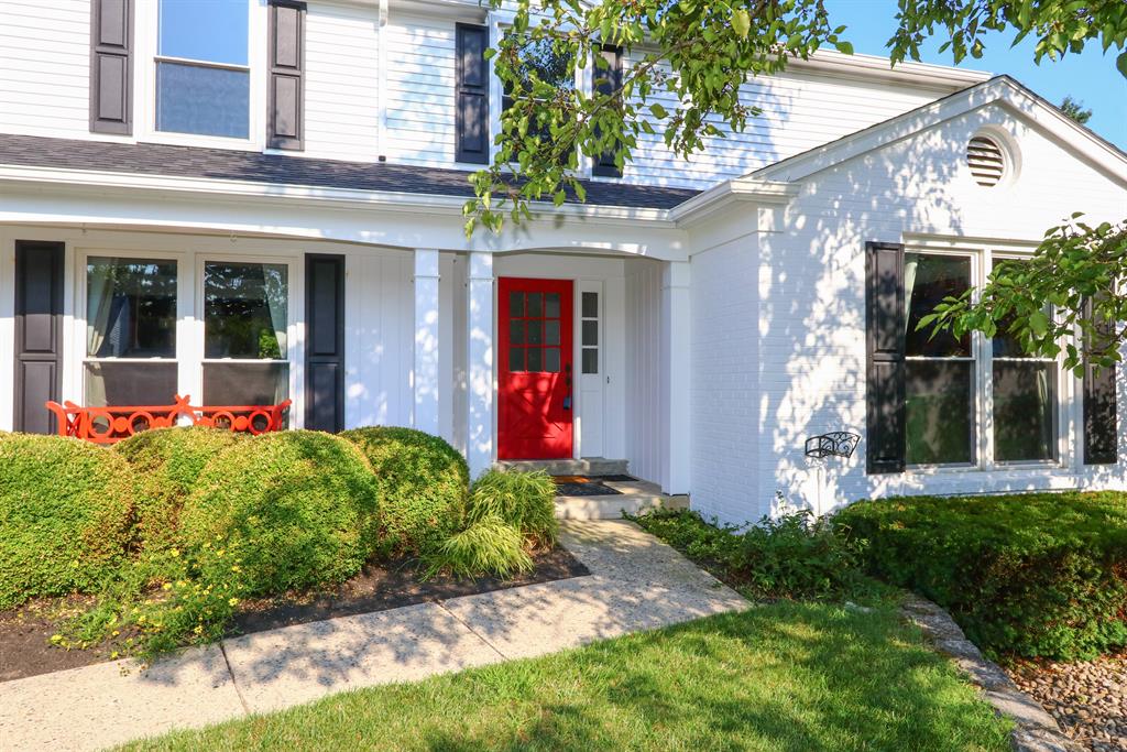 Entrance for 8376 Squirrelridge Dr Kenwood, OH 45243
