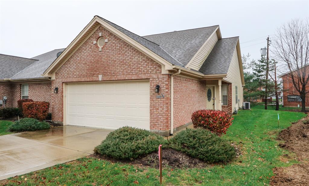 811 Carriage Ln Trenton, OH