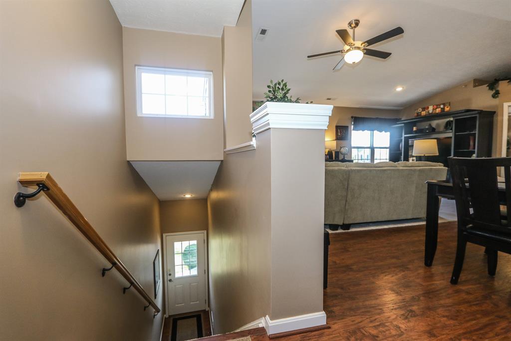 Foyer for 392 Legacy Wy Harrison, OH 45030