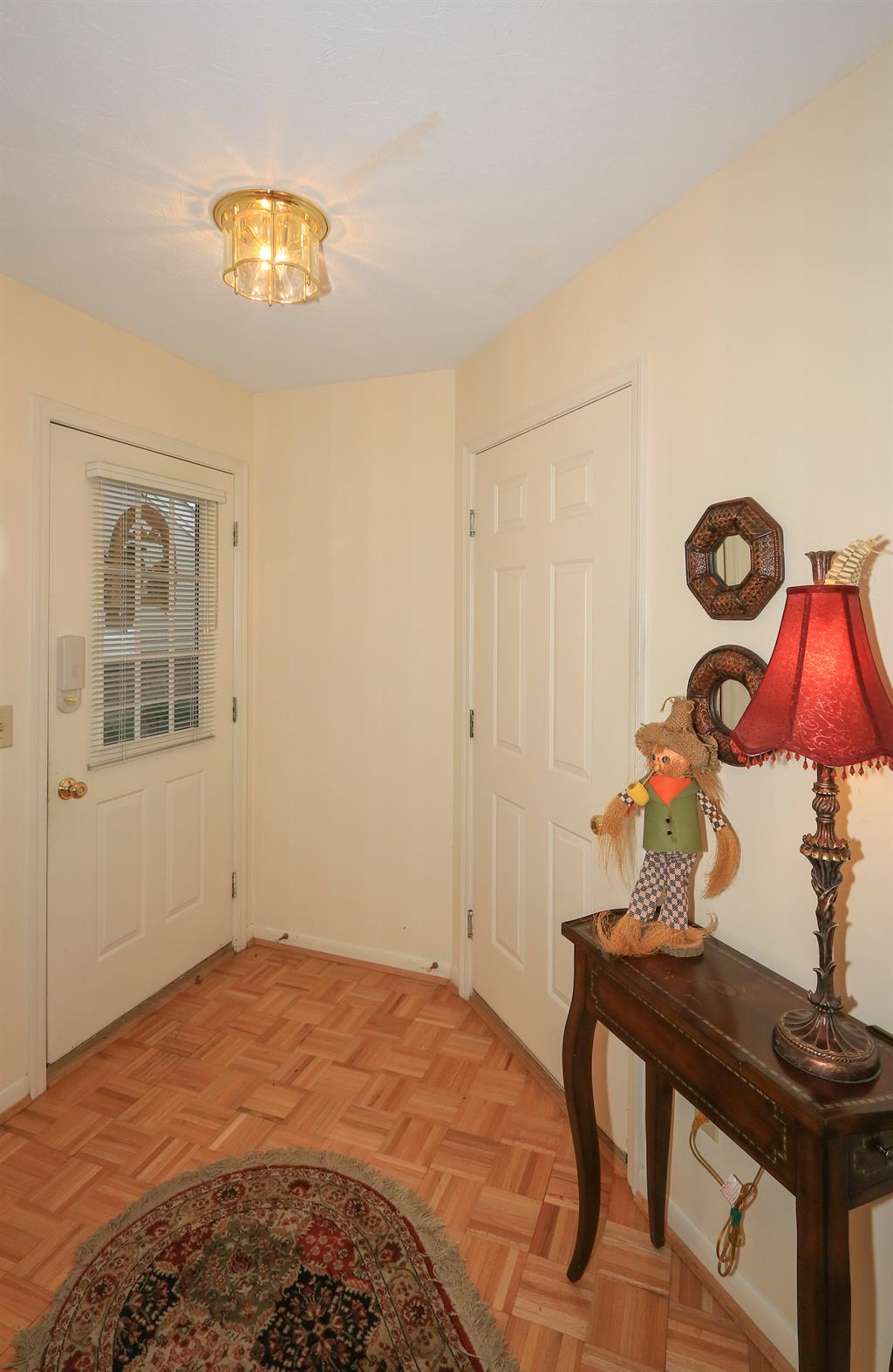 Foyer for 7764 Fancycab Ct, 202 Finneytown, OH 45231