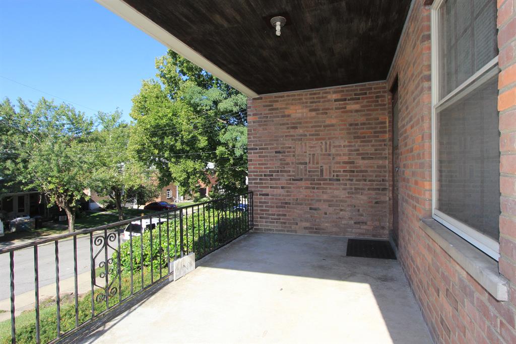 218 Linden Ave