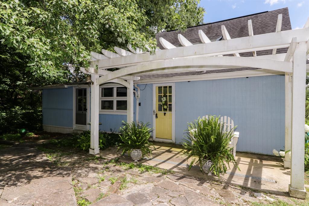 Porch for 13 Hillside Dr Ryland Heights, KY 41015