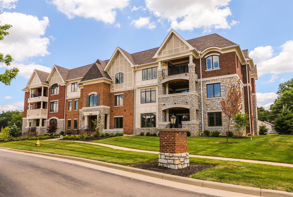 Exterior (Main) 2 for 9506 Park Manor Blvd, 103 Blue Ash, OH 45242