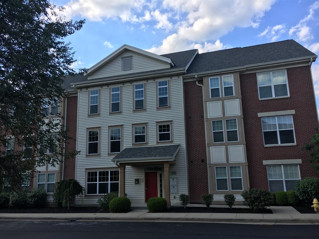 3346 Marburg Square Ln, 8D Oakley, OH