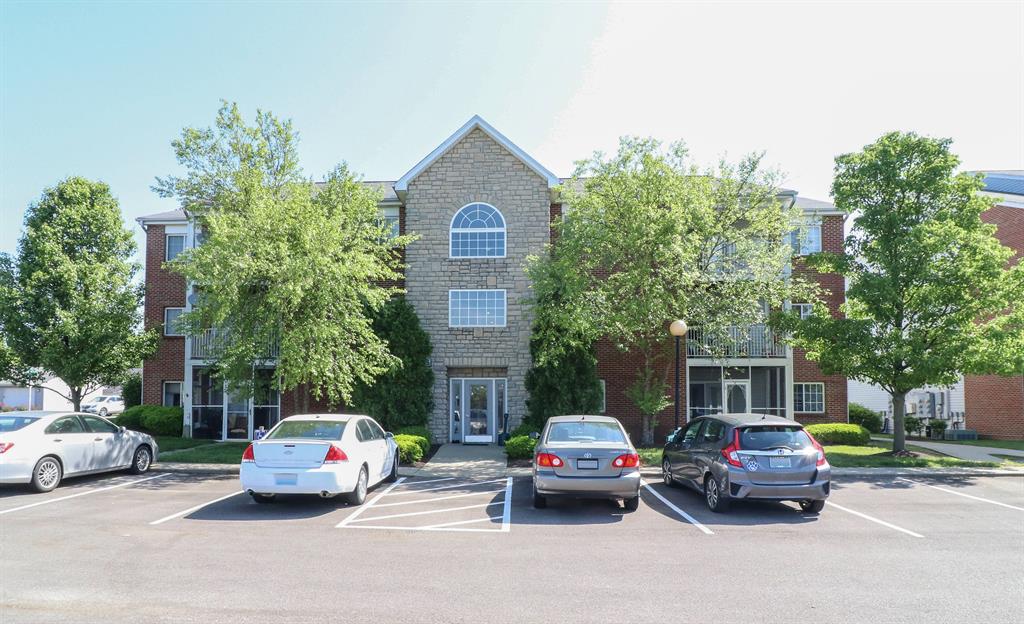 125 Springlake Dr, 2