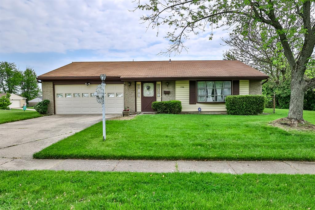 11846 Hamden Drive Forest Park, OH