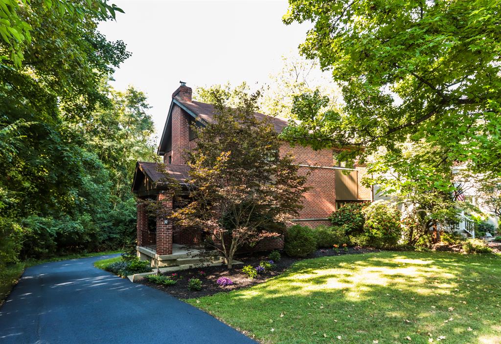 6159 Tulane Rd Pleasant Ridge, OH