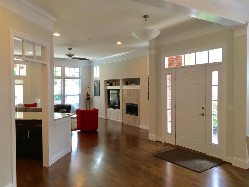 Entry Area for 6993 Harbour Town Dr West Chester - West, OH 45069