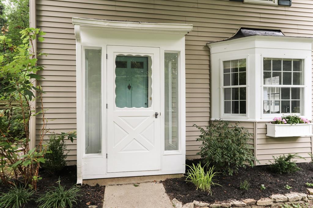 Entrance for 6980 Murray Ave Mariemont, OH 45227