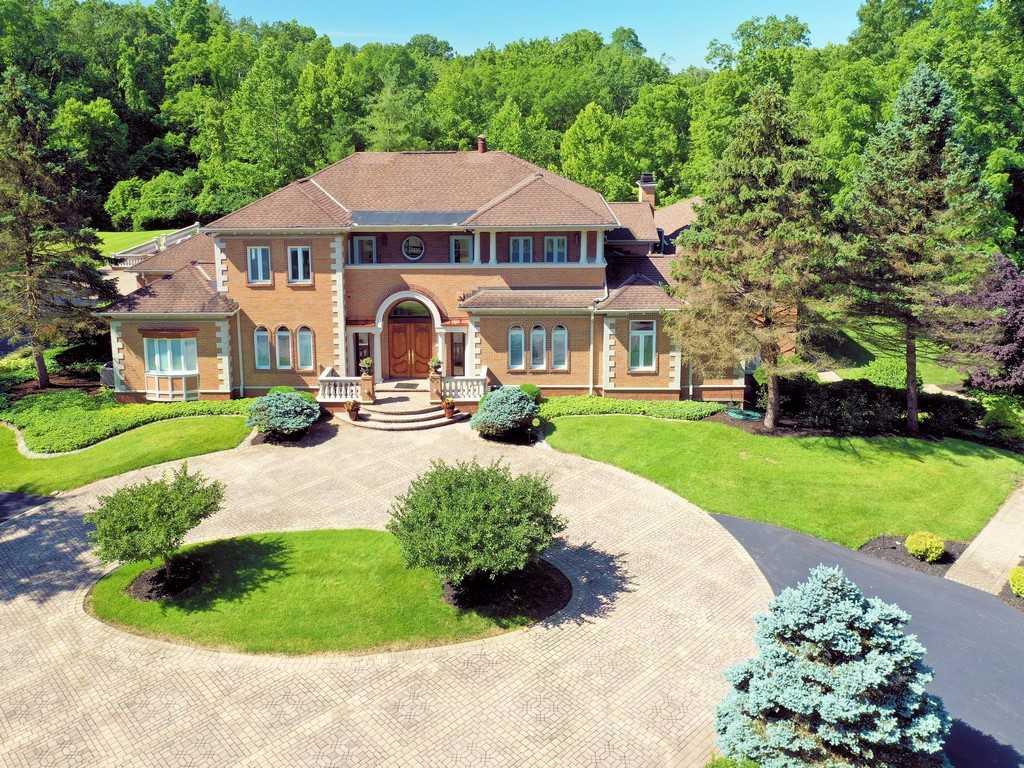 11 Camargo Pines Ln