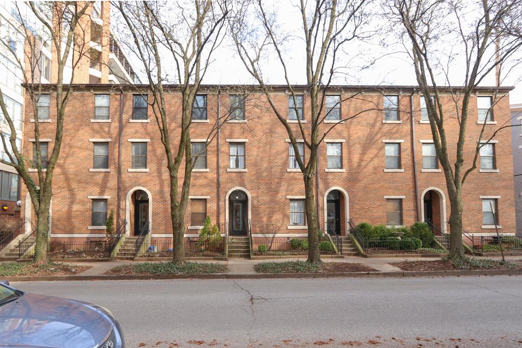 210 2nd St #B Covington, KY