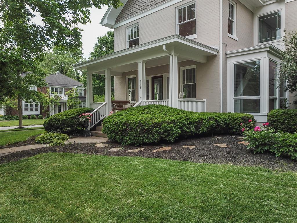 Porch for 748 Park Ave Terrace Park, OH 45174